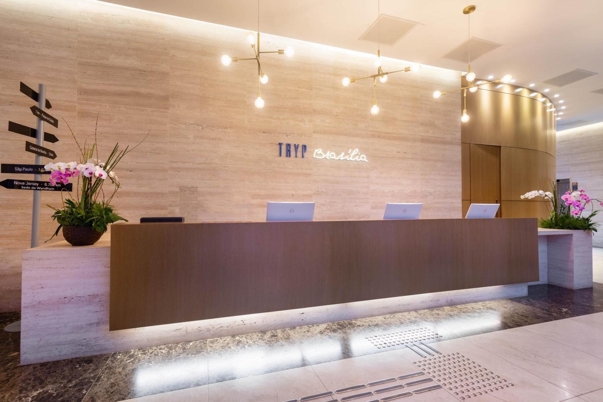 Tryp By Wyndham Brasilia Nacoes Hotel Buitenkant foto